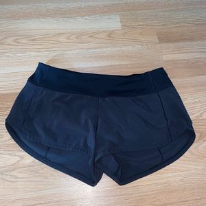 lululemon speed up shorts 2.5